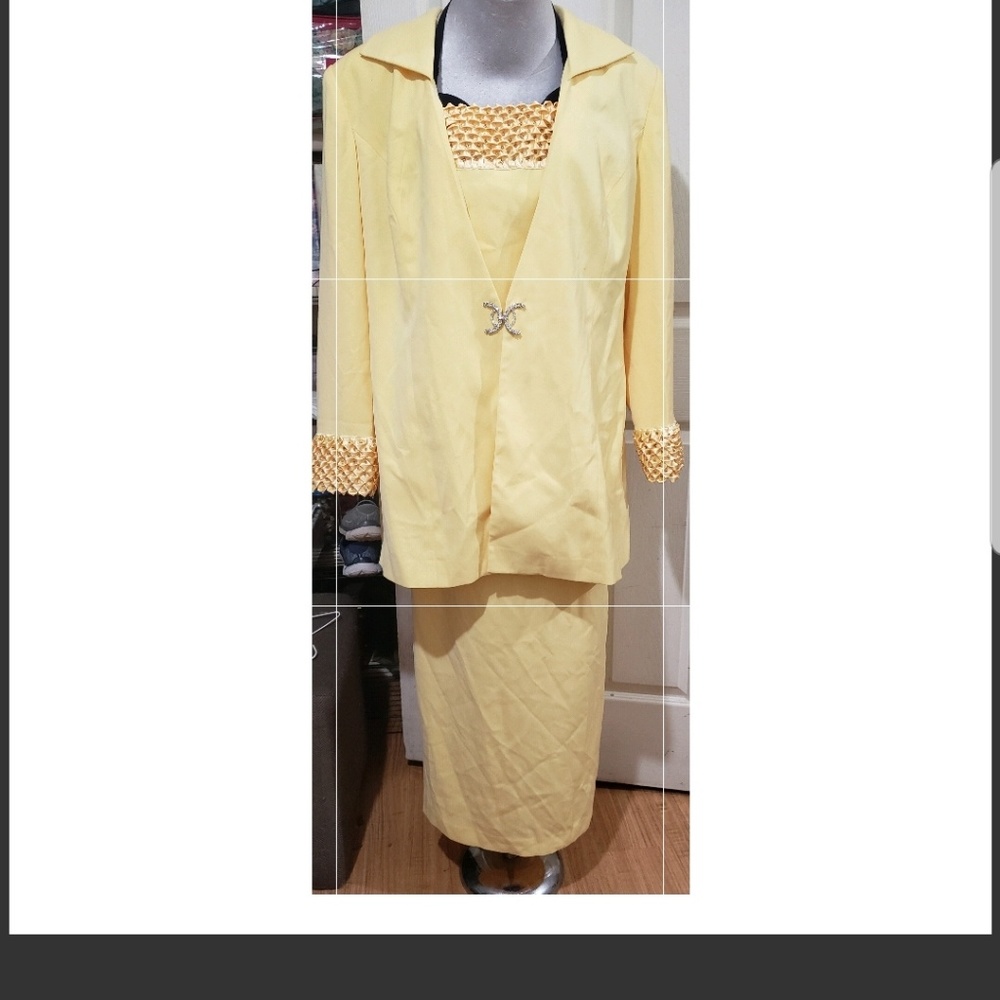 Dress suit